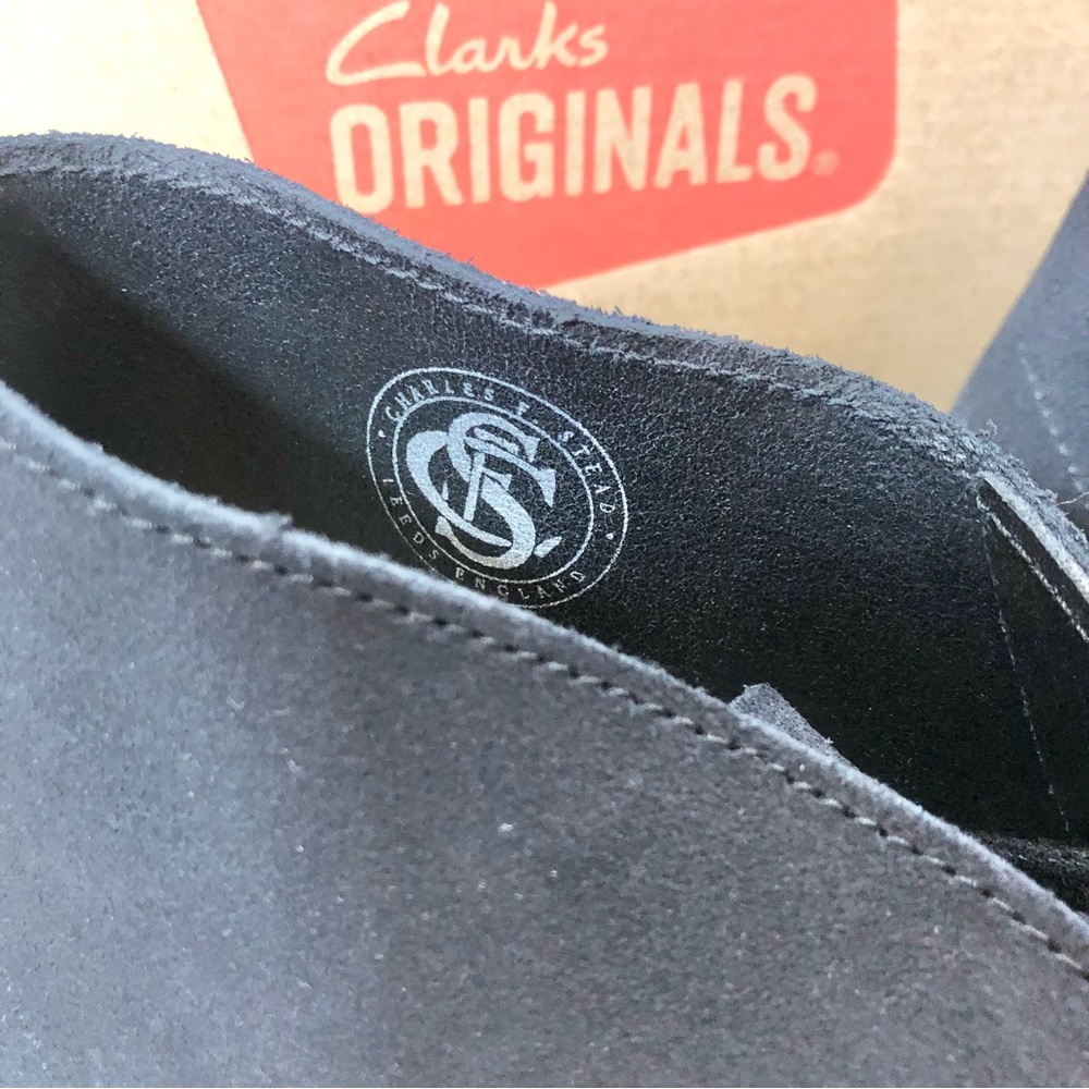 Clarks black suede Chukka Desert Boots - Picture 2 of 5